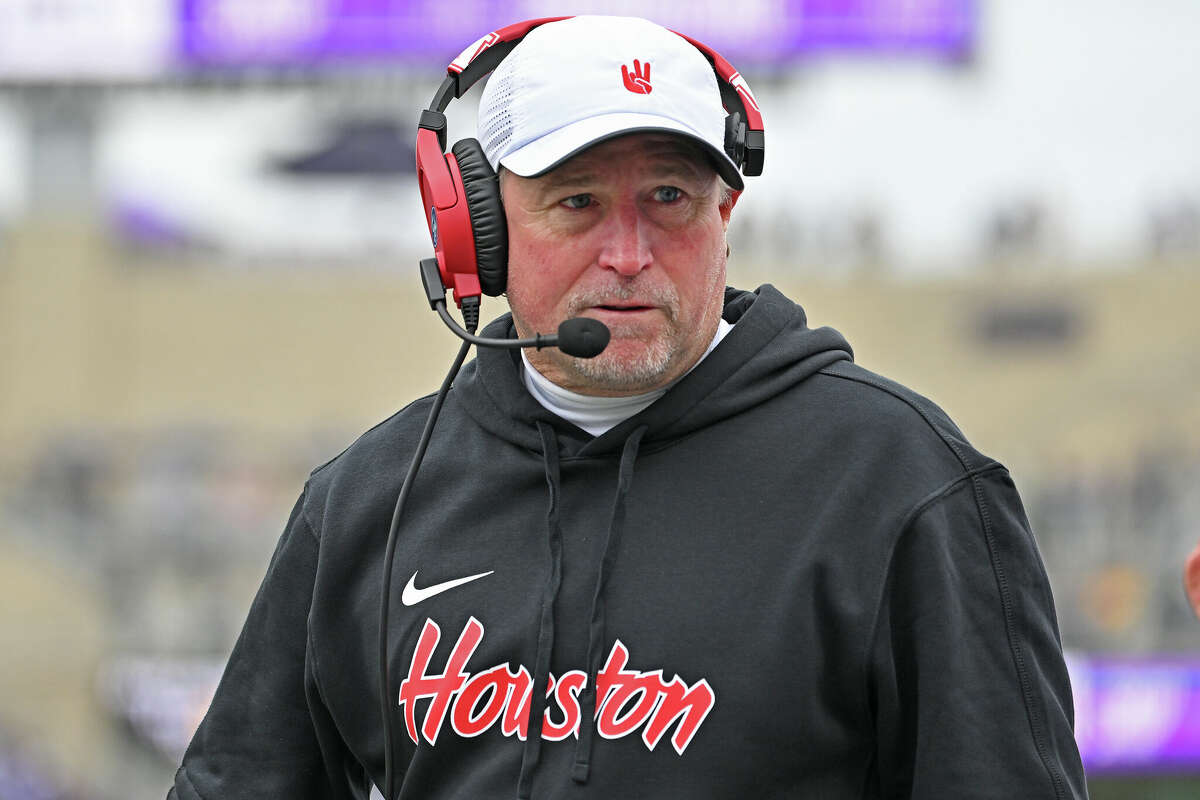  Head coach Dana Holgorsen of the Houston Cougars looks on from the sideline against the Kansas State Wildcats in the first half at Bill Snyder Family Football Stadium on October 28, 2023 in Manhattan, Kansas. 