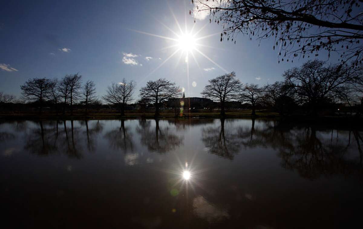 Elmendorf Lake will be dredged but not drained