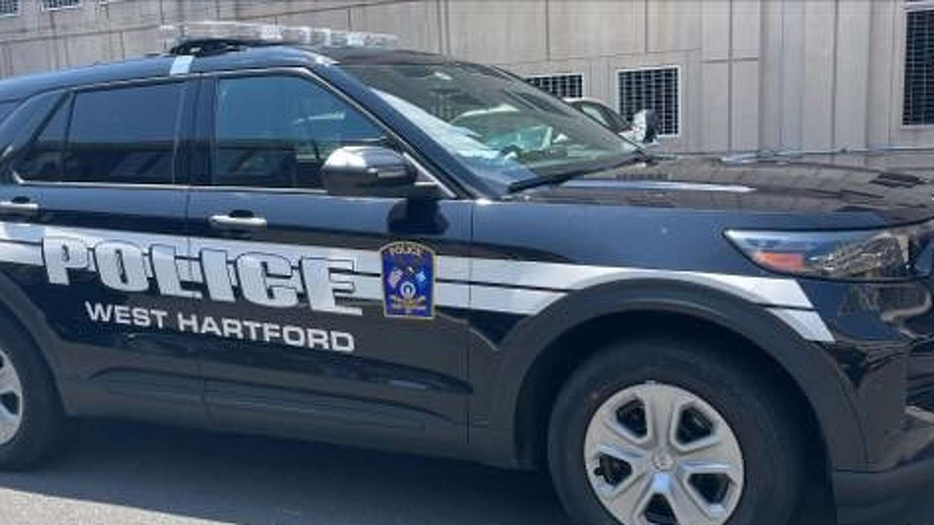 West Hartford crash closes part of Route 44 Tuesday, police say