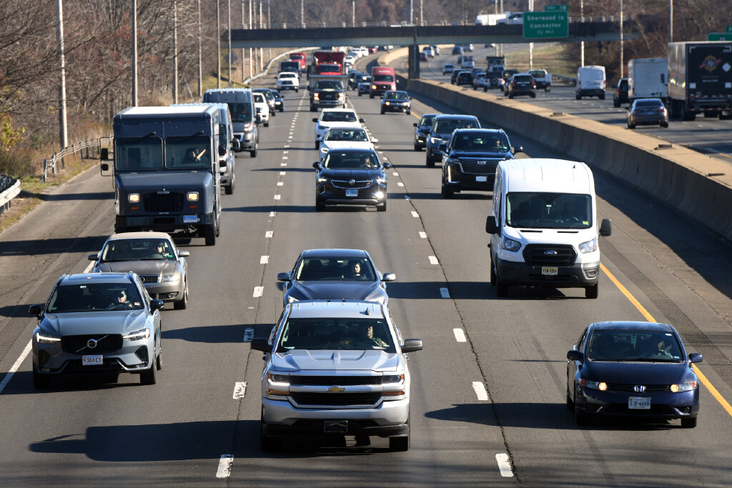 CT state police warn drivers to obey traffic laws over Thanksgiving