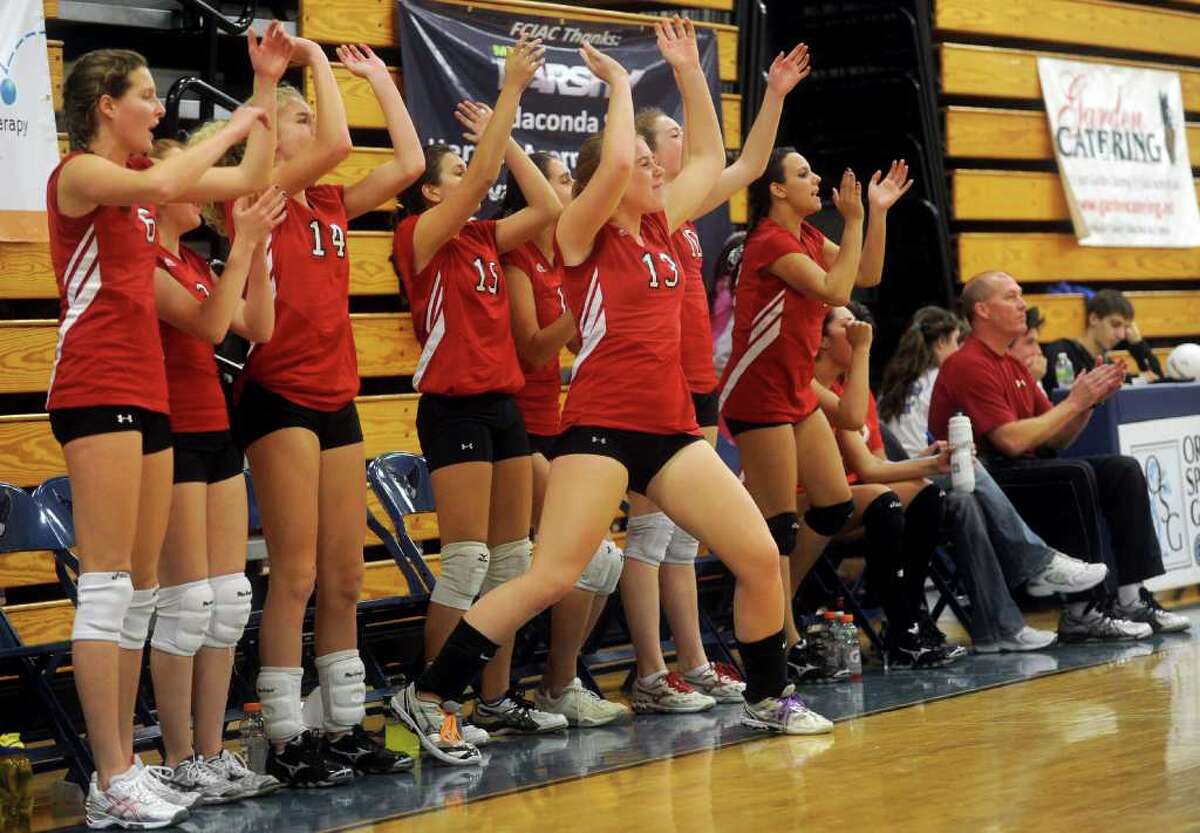 Greenwich volleyball ousted by Ludlowe in four sets