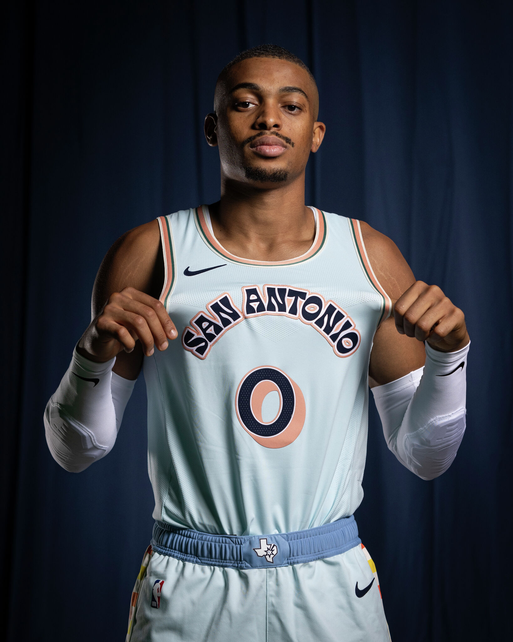 spurs the city jersey