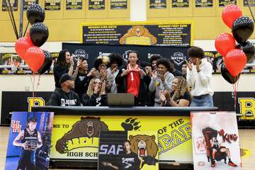 Brennan point guard Kingston Flemings signs with Houston