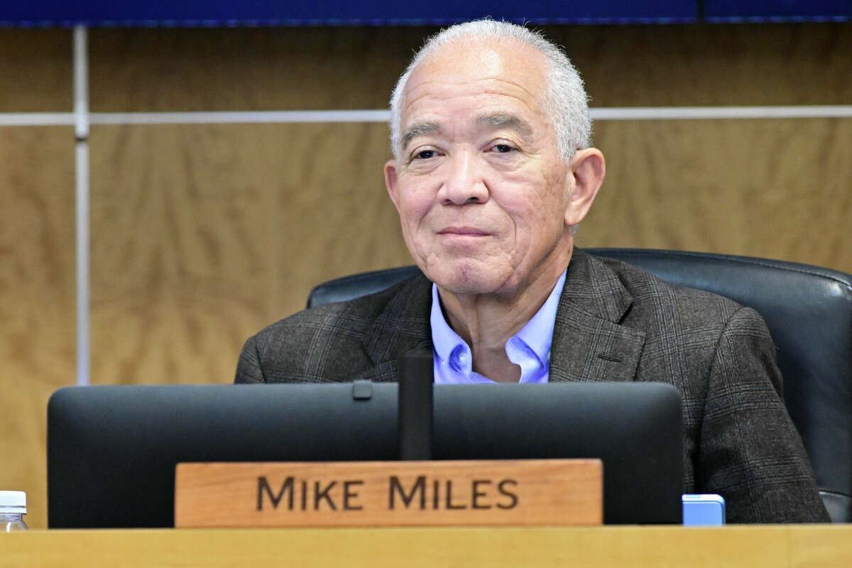 HISD Superintendent Mike Miles during the HISD Board Meeting on November 14, 2024 at Hattie Mae White Educational Support Center in Houston, Texas.