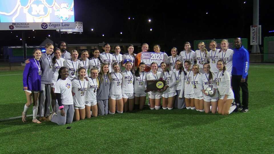 Mercy girls soccer scores last-second goal to win CIAC Class LL title