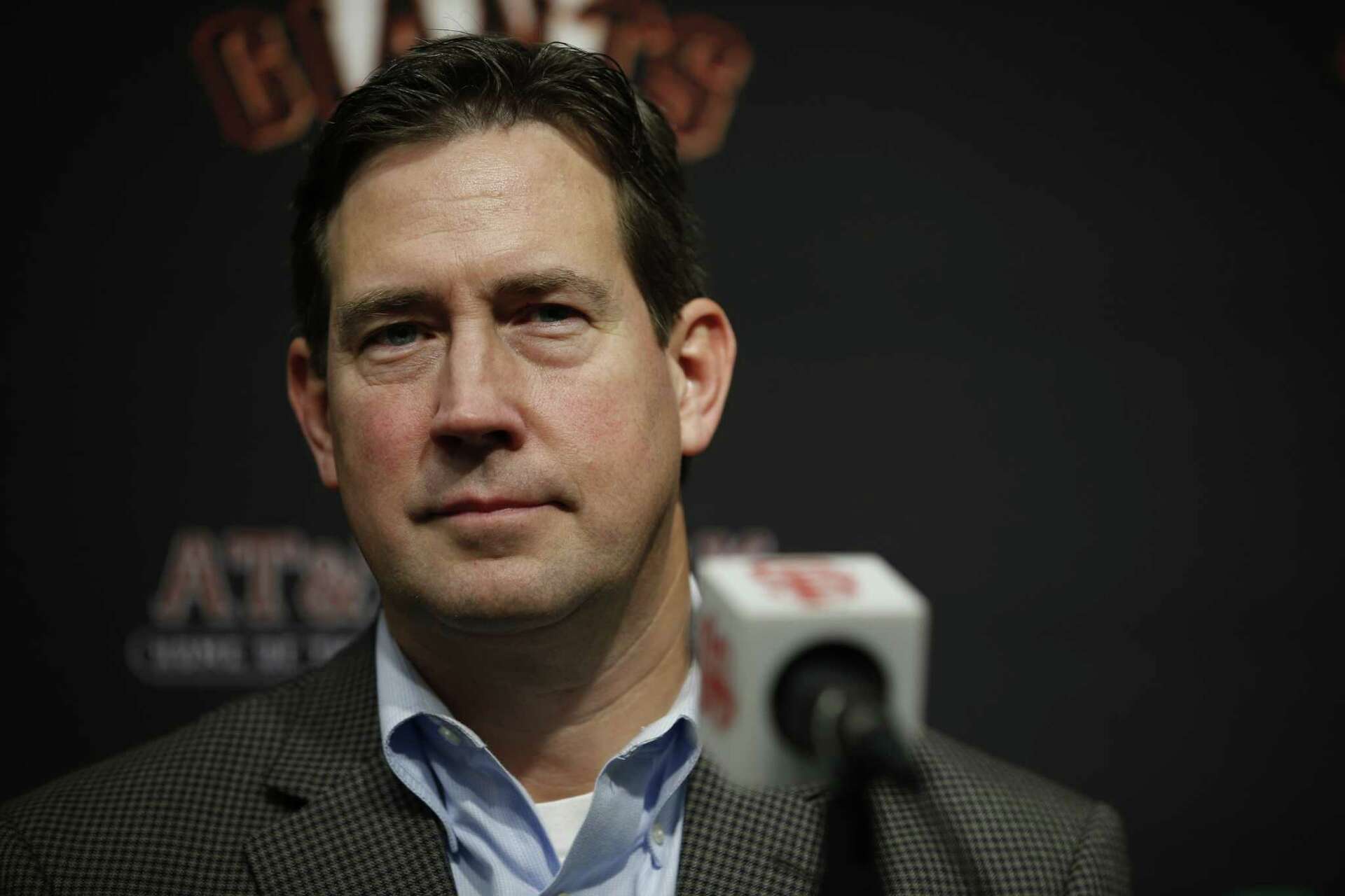 Giants’ Buster Posey hiring Bobby Evans, Jeff Berry as advisers