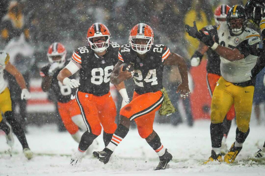 Browns RB Chubb Makes Full Circle Comeback, Returns To Pittsburgh For ...