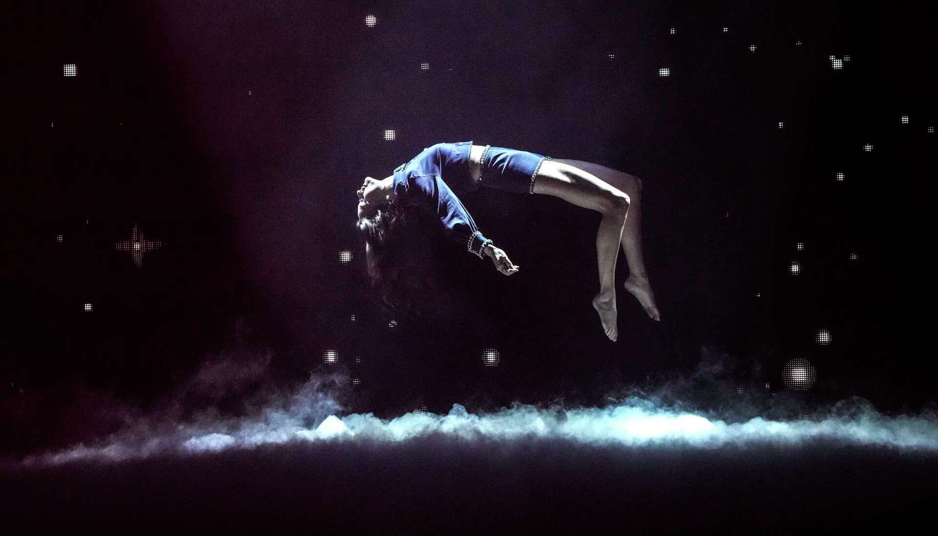 Concert review: Kacey Musgraves uplifts Houston on Deeper Well Tour