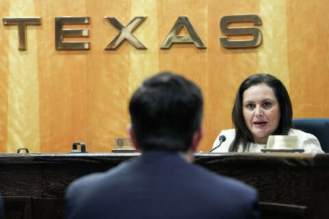 Lori Cobos to leave Texas utility commission at the end of the year