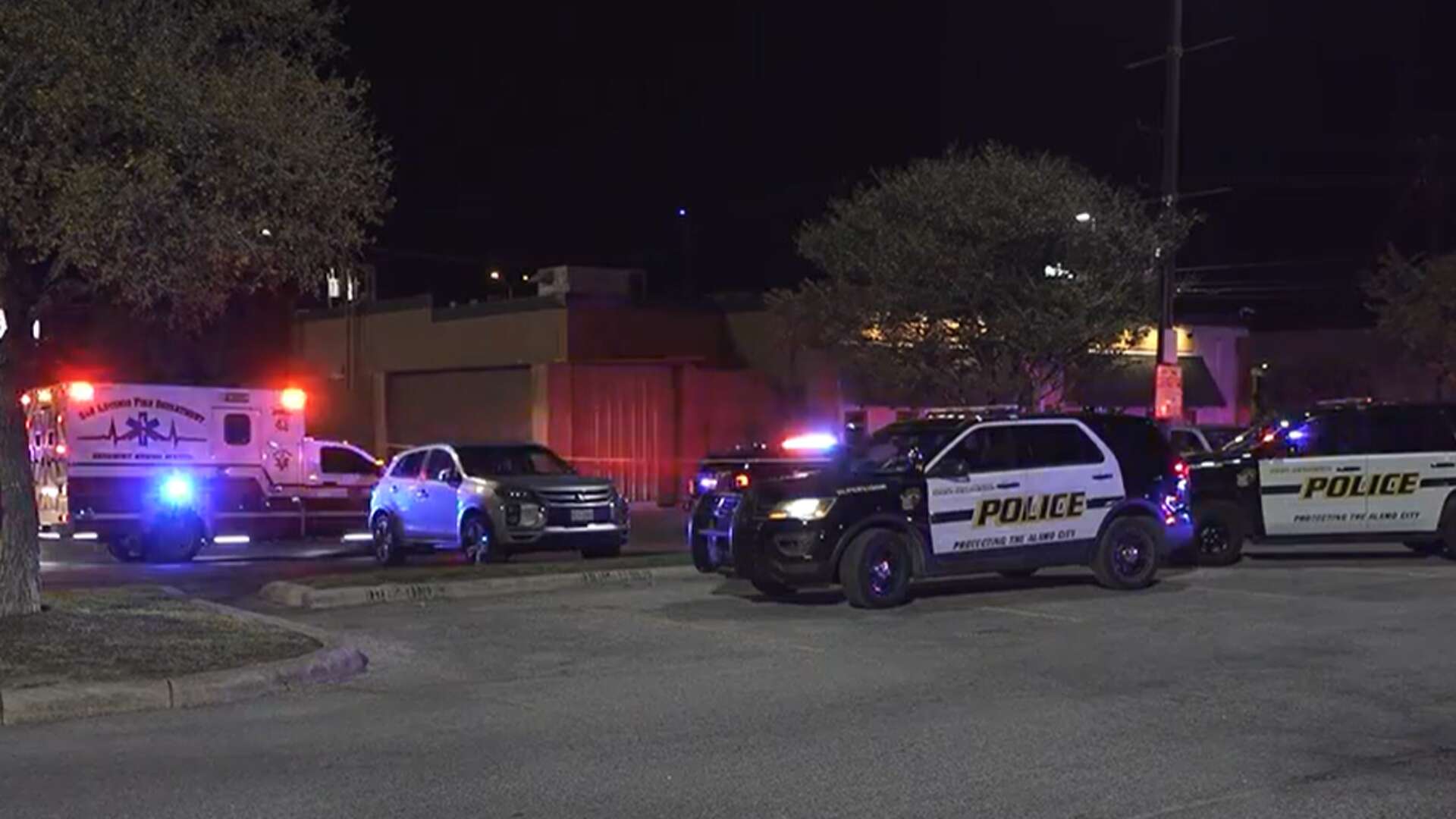 Man dead after shooting in Twin Peaks parking lot in San Antonio
