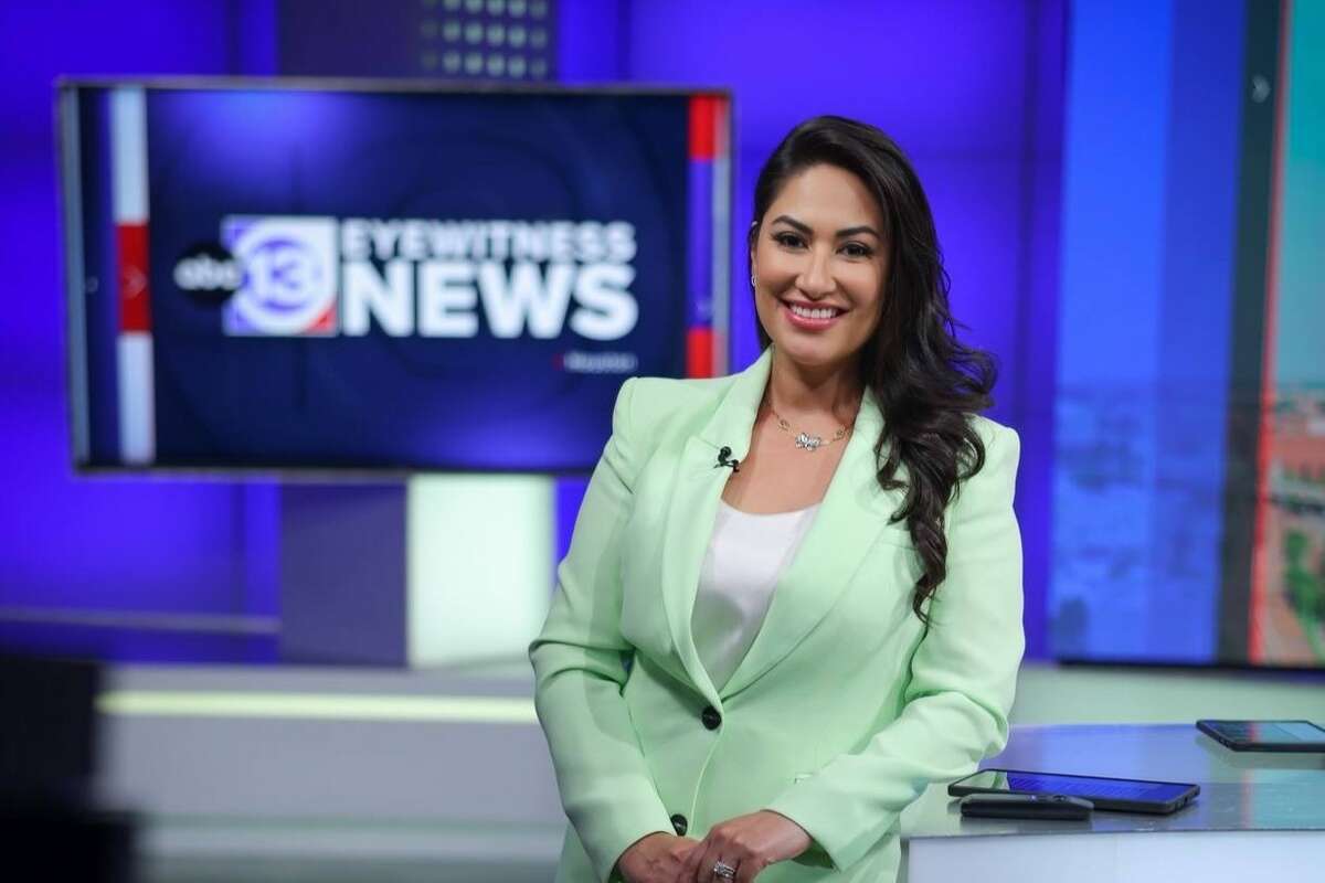 ABC 13 anchor Mayra Moreno is shutting down any complaints about how she pronounces Spanish names while on the air. 