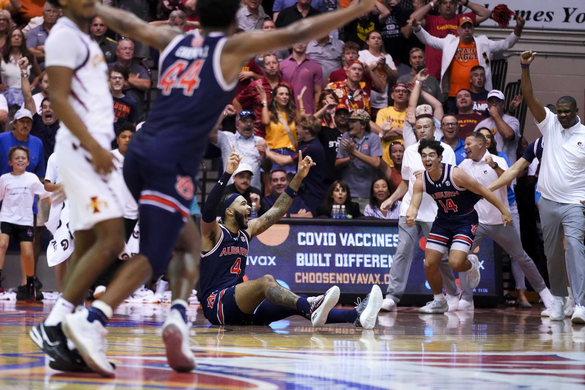 Johni Broome Scores Winning Putback To Lead No. 4 Auburn Past No. 5 ...