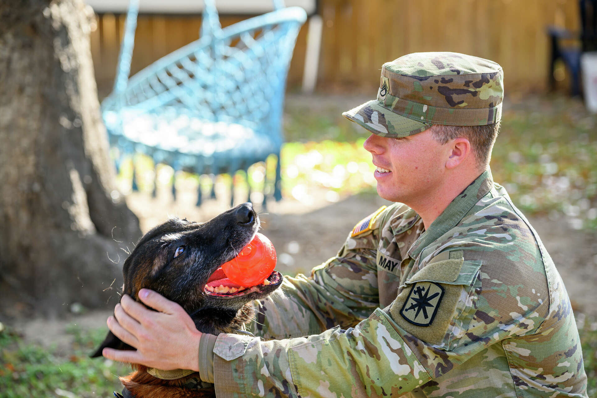 San Antonio soldier reunites with canine partner after 2 years, image size:1920x1280