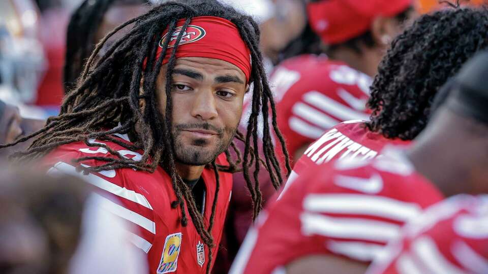 Fred Warner (54) on the bench in the final minutes of the second half as the San Francisco 49ers played the New England Patriots at Levi’s Stadium in Santa Clara, Calif., on Sunday, Sept. 29, 2024.