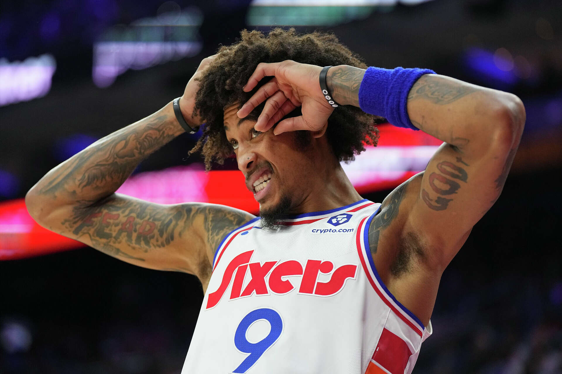 Houston Rockets hold off Philadelphia 76ers in overtime