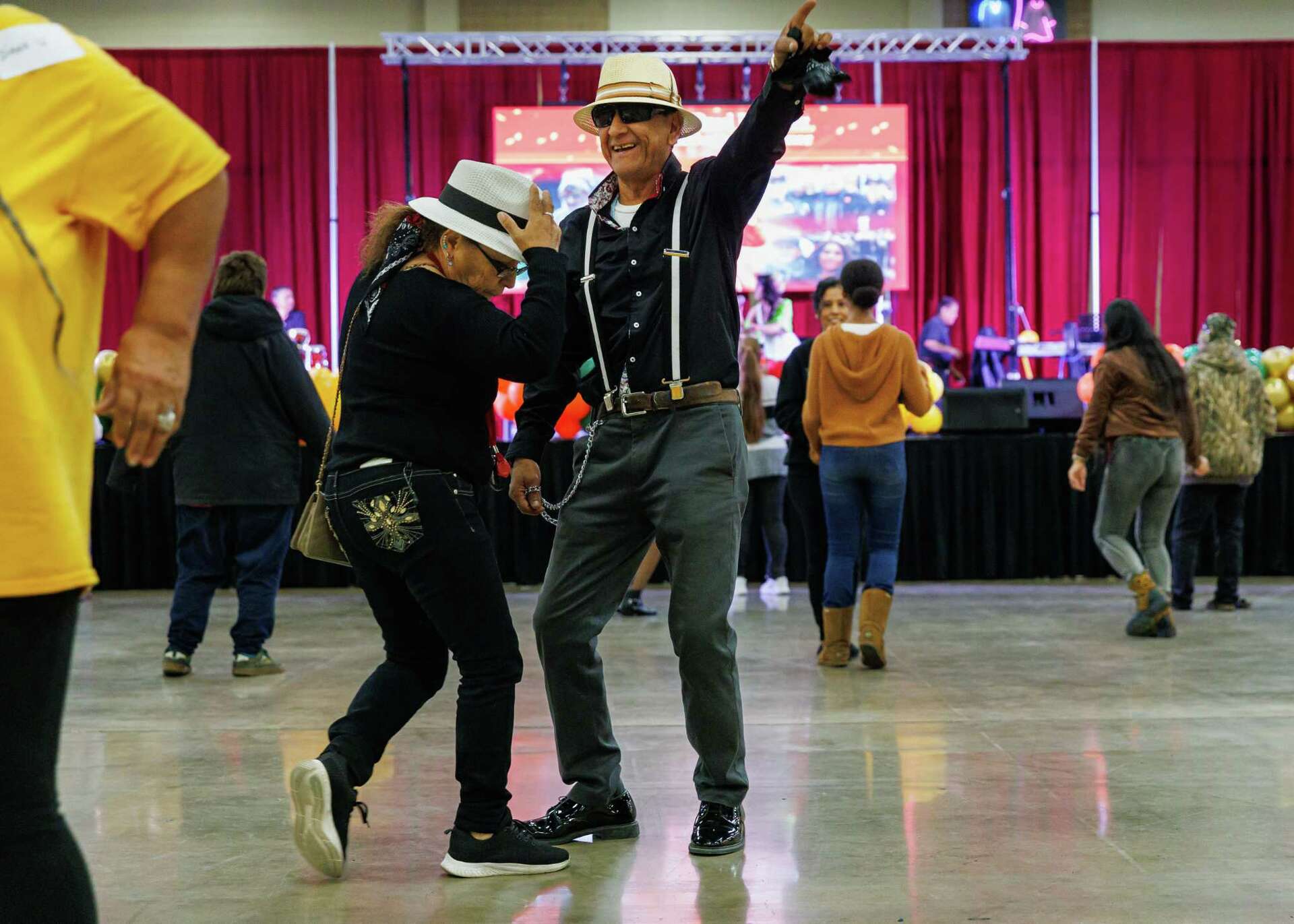 Jimenez Dinner Volunteers Make It A Holiday Tradition To Serve