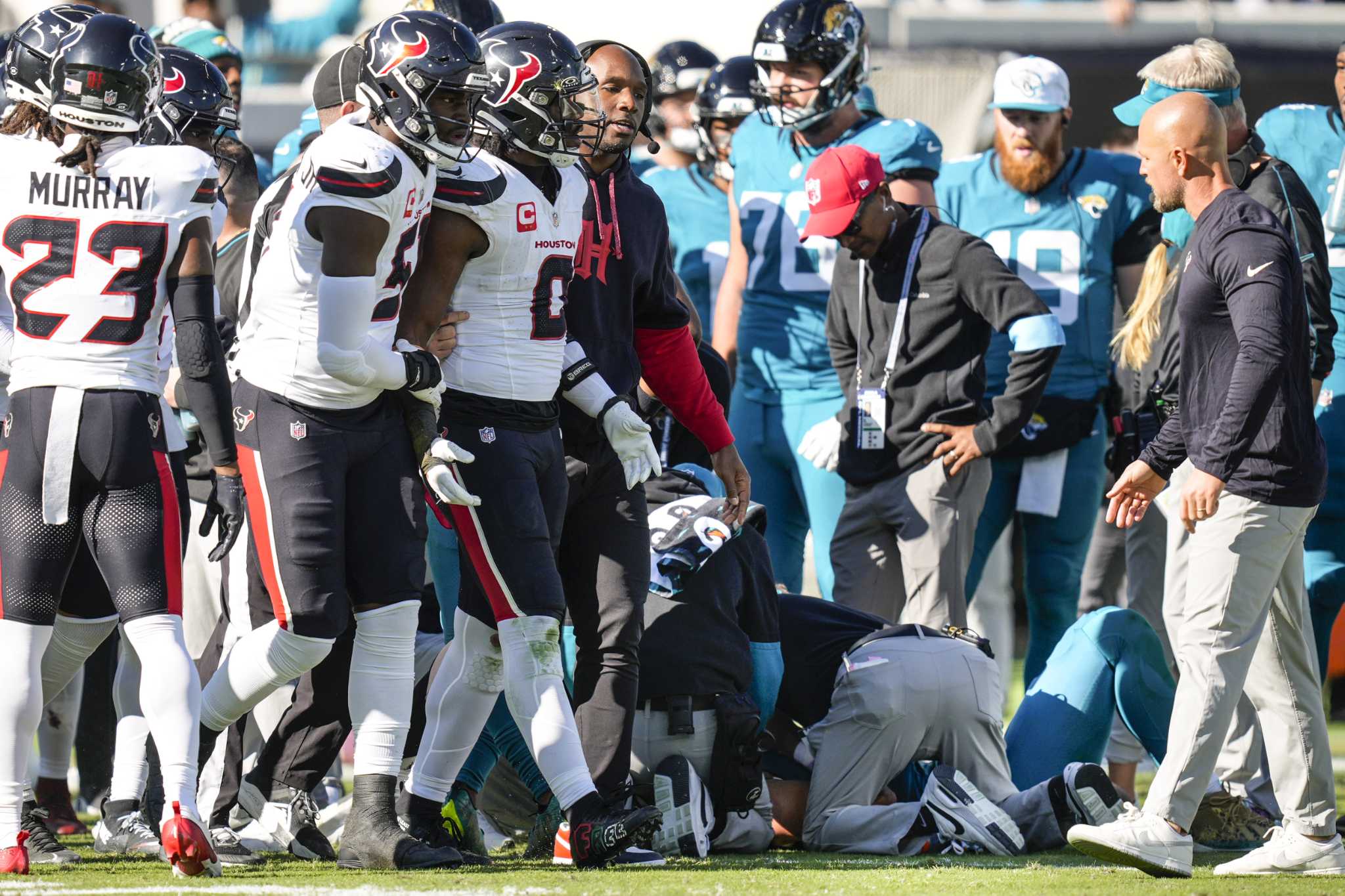 Houston Texans players defend suspended linebacker Azeez Al-Shaair