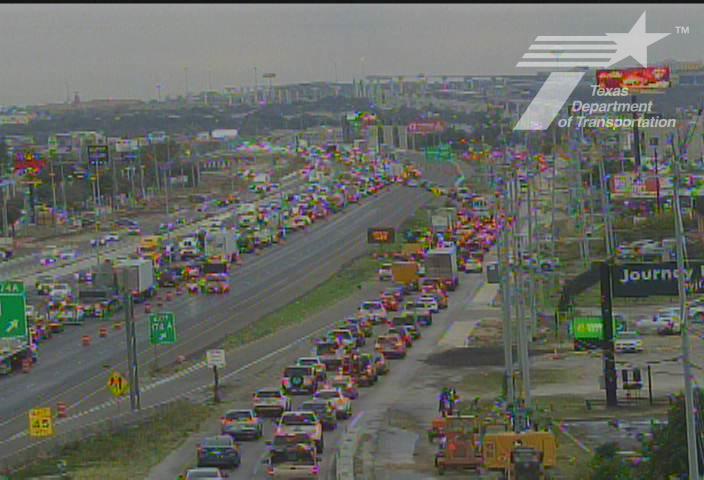 Rain impacting San Antonio highways with standstill traffic