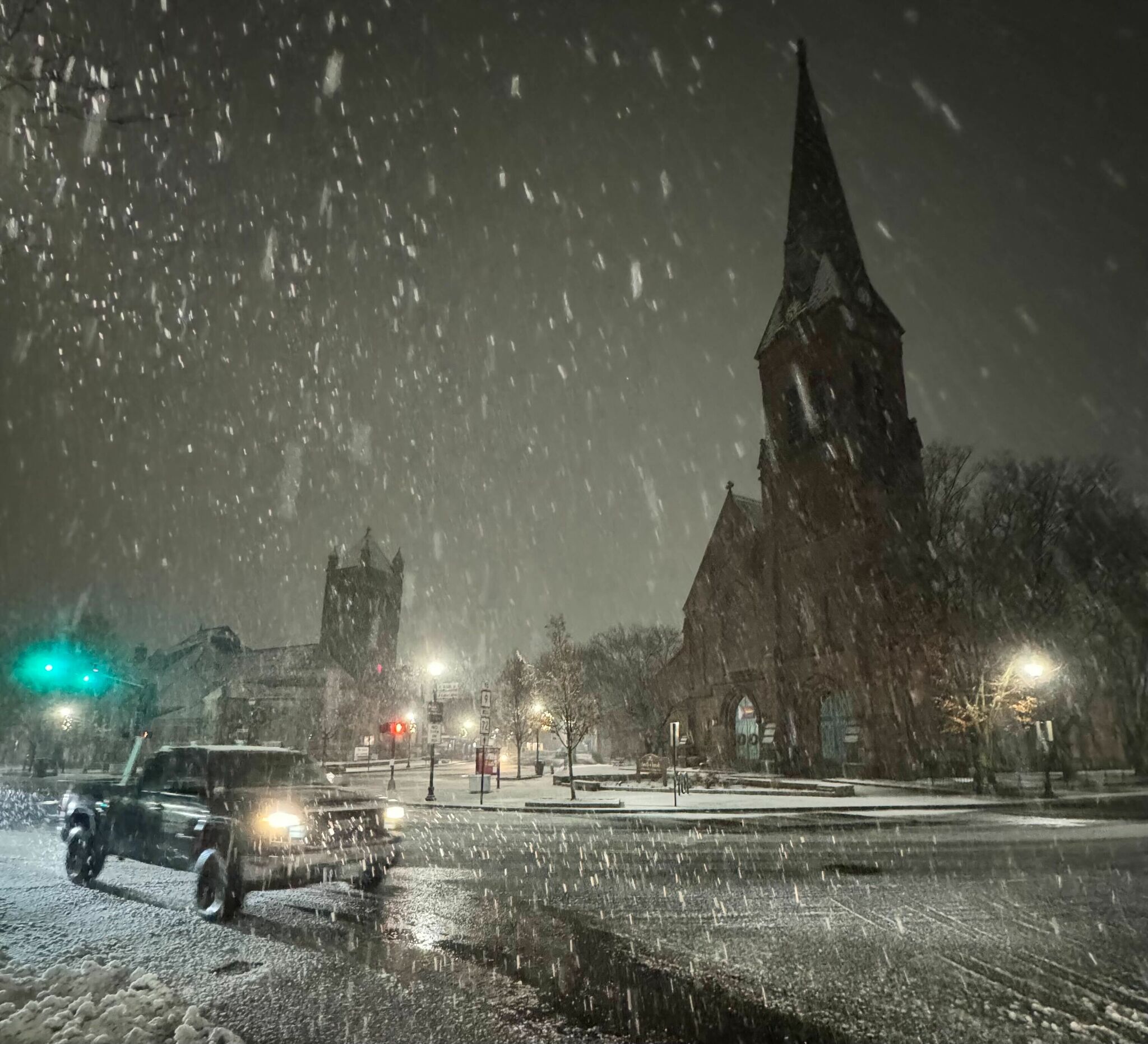 Snow, freezing rain will arrive in CT overnight Sunday, NWS says