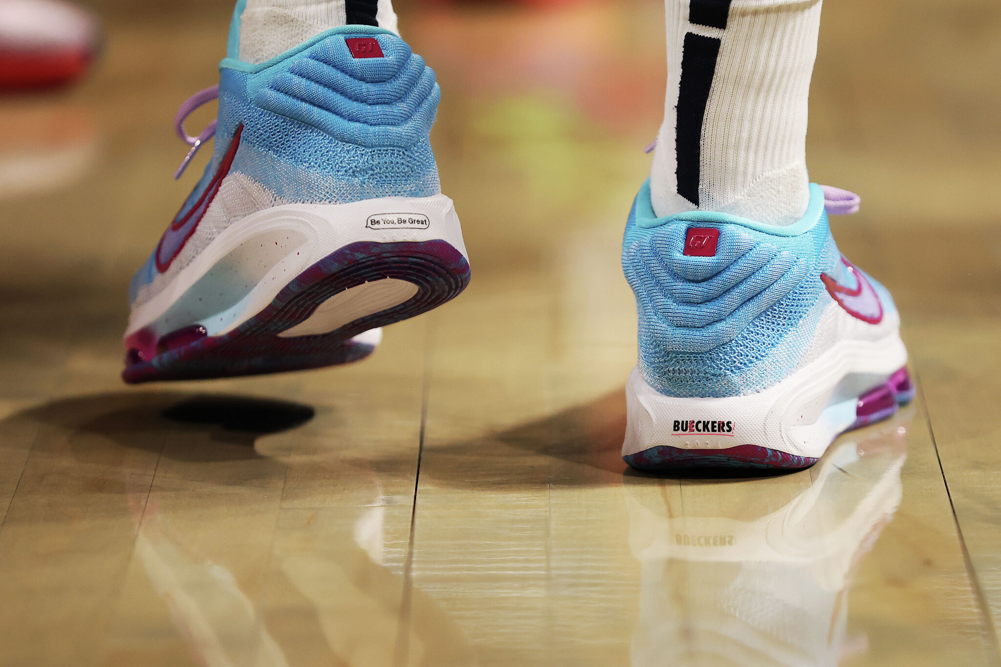 uconn women's basketball sneakers