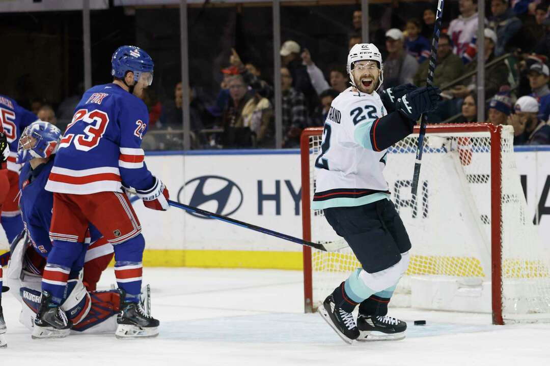 Bjorkstrand Scores Twice As Kraken Rally Past Rangers For A 7-5 Win