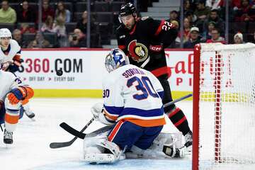 Islanders Sink Senators 4-2 With Power-play Goals By Lee And Palmieri