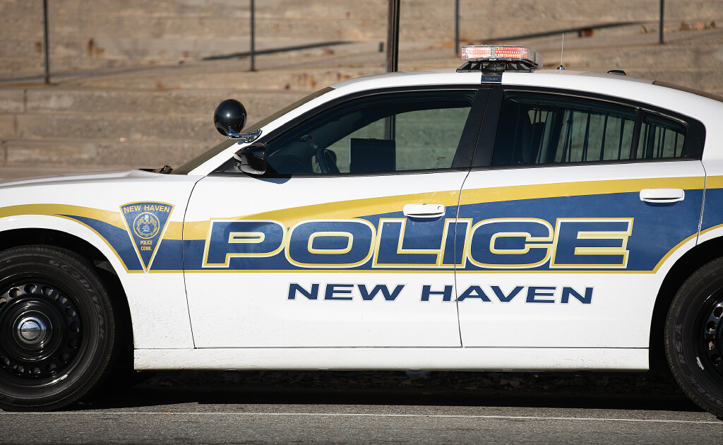 Juvenile in stolen car seriously injured in New Haven crash: police