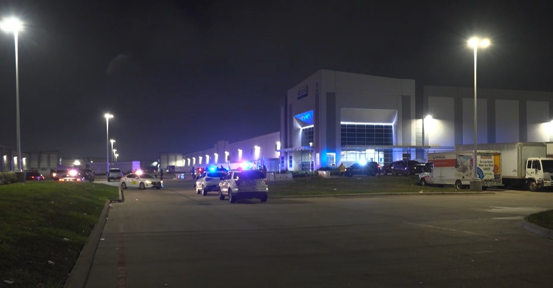 https://s.hdnux.com/photos/01/46/27/01/26832967/5/rawImage.jpg