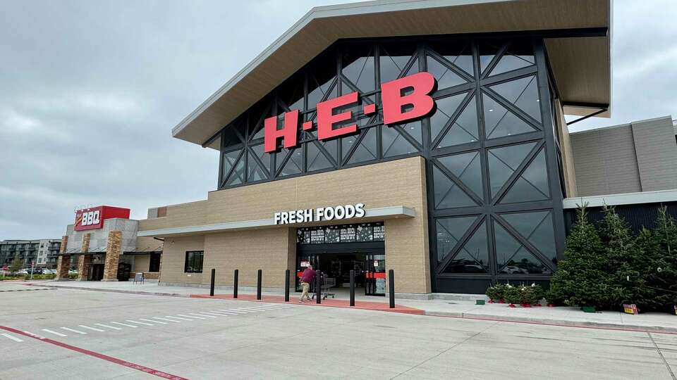 H-E-B Bridgeland at Village Green at Bridgeland Central opened Oct. 30, 2024.