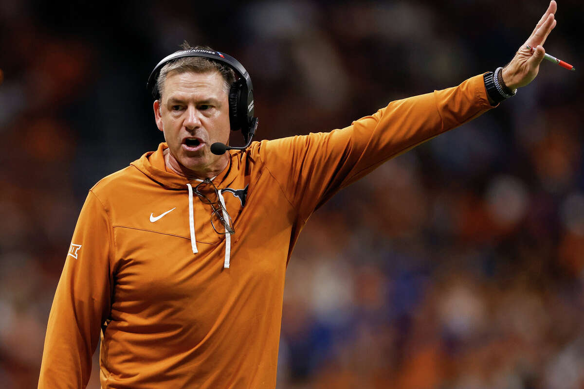 SAN ANTONIO, TEXAS - DECEMBER 29: Defensive coordinator Pete Kwiatkowski of the Texas Longhorns reacts during the Valero Alamo Bowl against the Washington Huskies at Alamodome on December 29, 2022 in San Antonio, Texas. (Photo by Tim Warner/Getty Images)