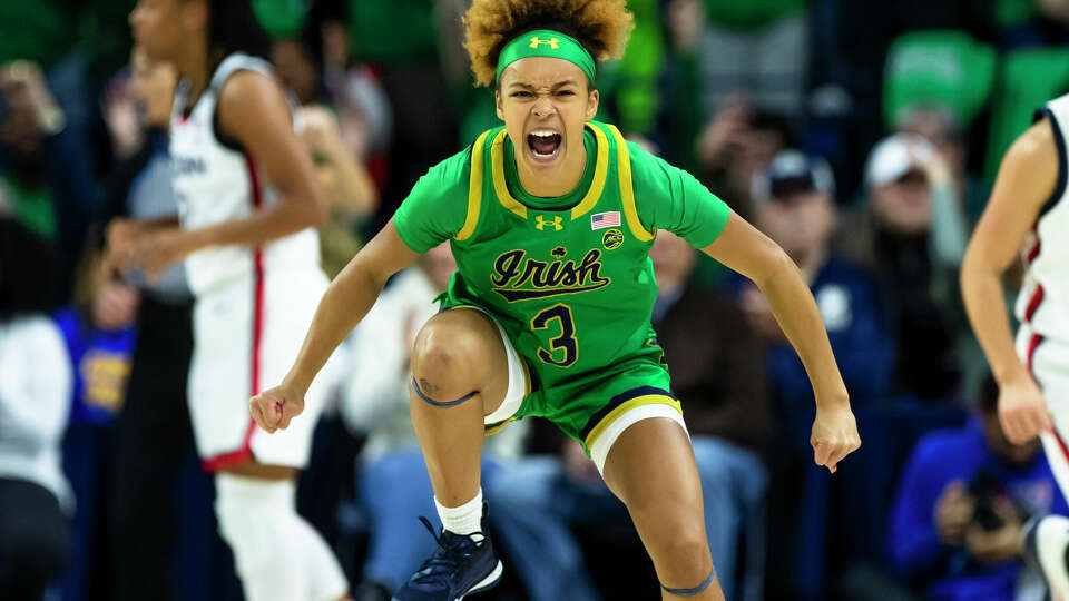 UConn has no answer for Notre Dame's Hannah Hidalgo in loss