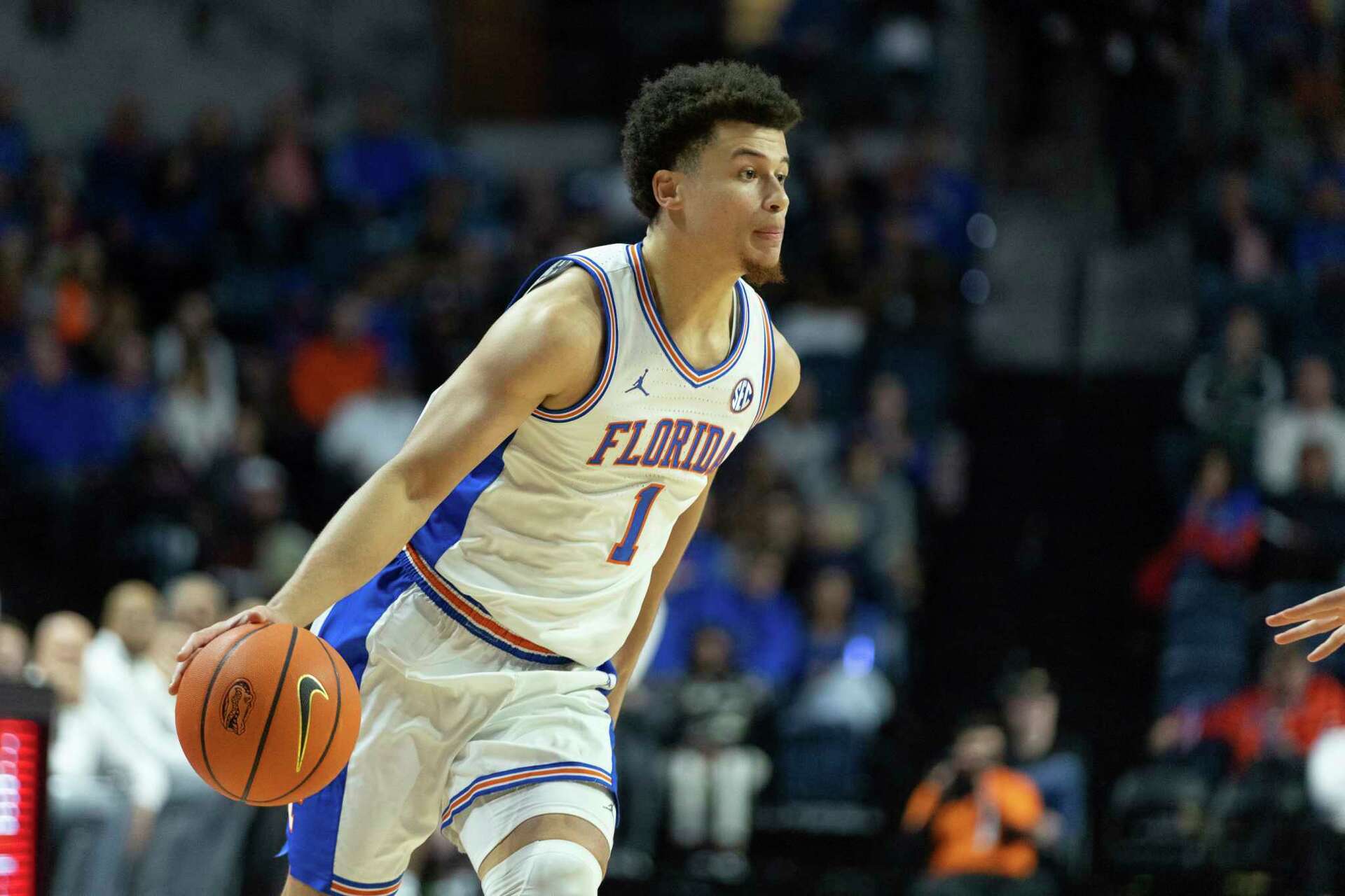 No. 9 Florida Hoops Team Embraces Its Lofty Ranking. Face Arizona State 