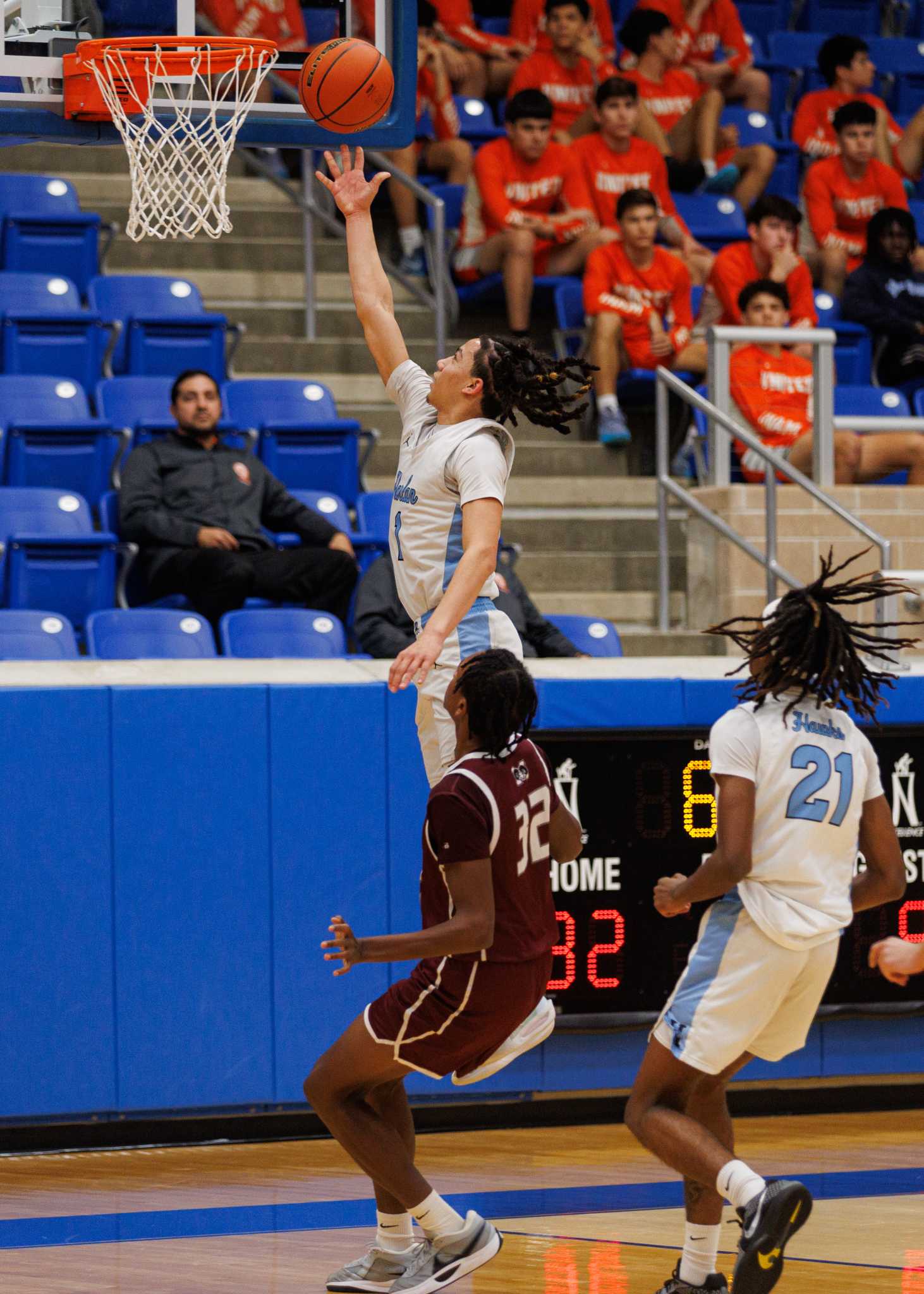 Harlan boys basketball beats Stony Point to reach state semifinals