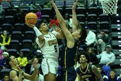 UAlbany men's basketball starts America East play vs. UMass Lowell