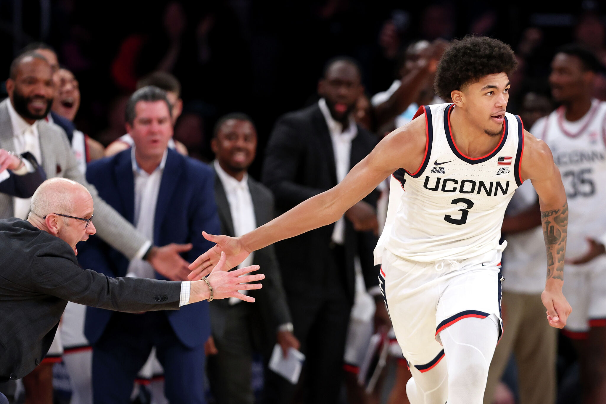 Uconn's Jaylin Stewart Comes Up Big In Win Over Gonzaga