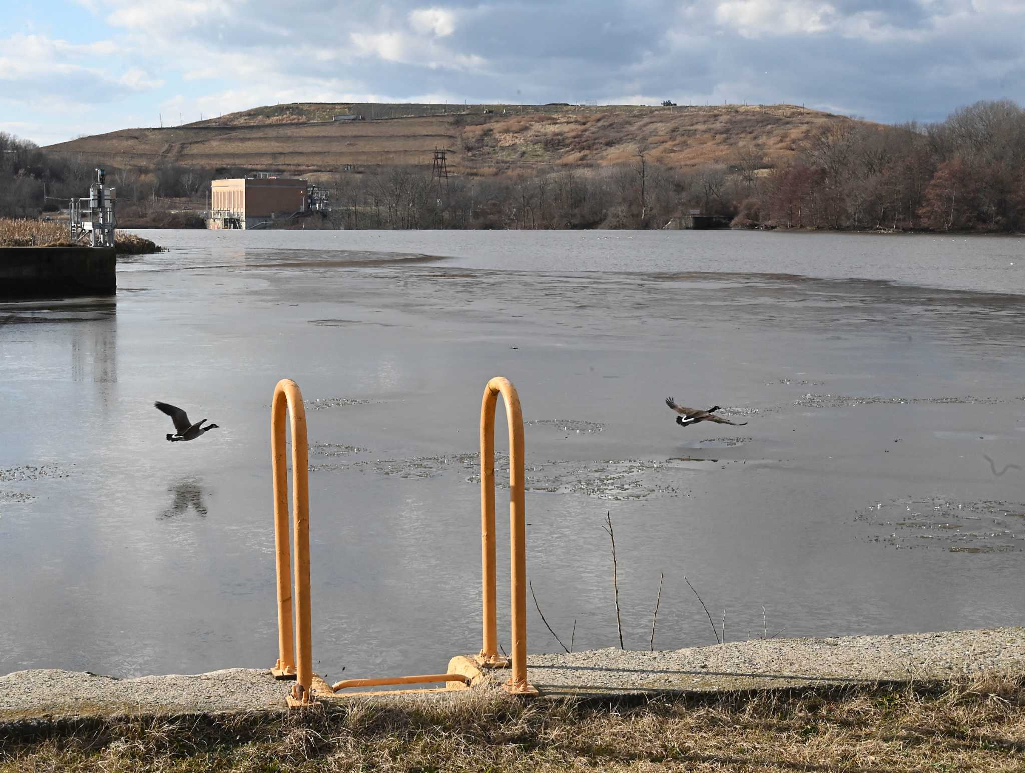 Hudson, Mohawk rivers contaminated with landfill runoff, advocates say