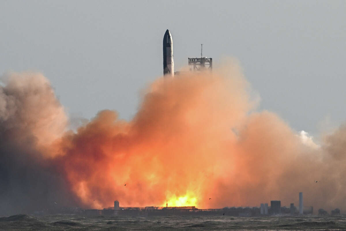 The SpaceX Starship lifts off from Starbase near Boca Chica, Texas, on November 19, 2024, for the Starship Flight 6 test.