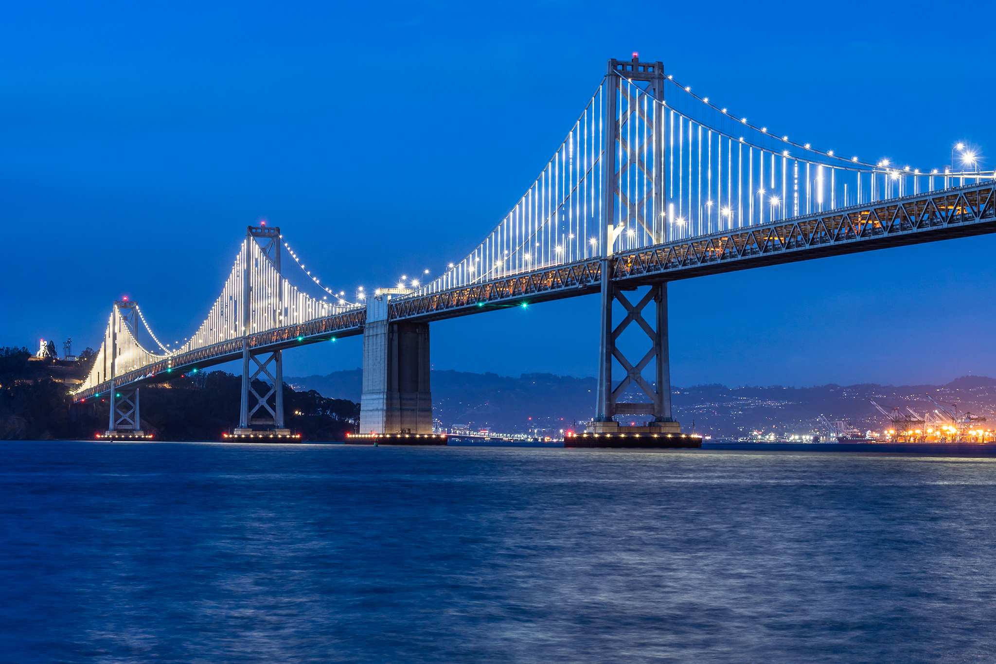 Controversy erupts over Bay Bridge LED light installation