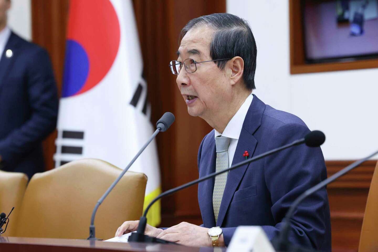 South Korea's Acting Leader To Veto Opposition-sponsored Bills ...