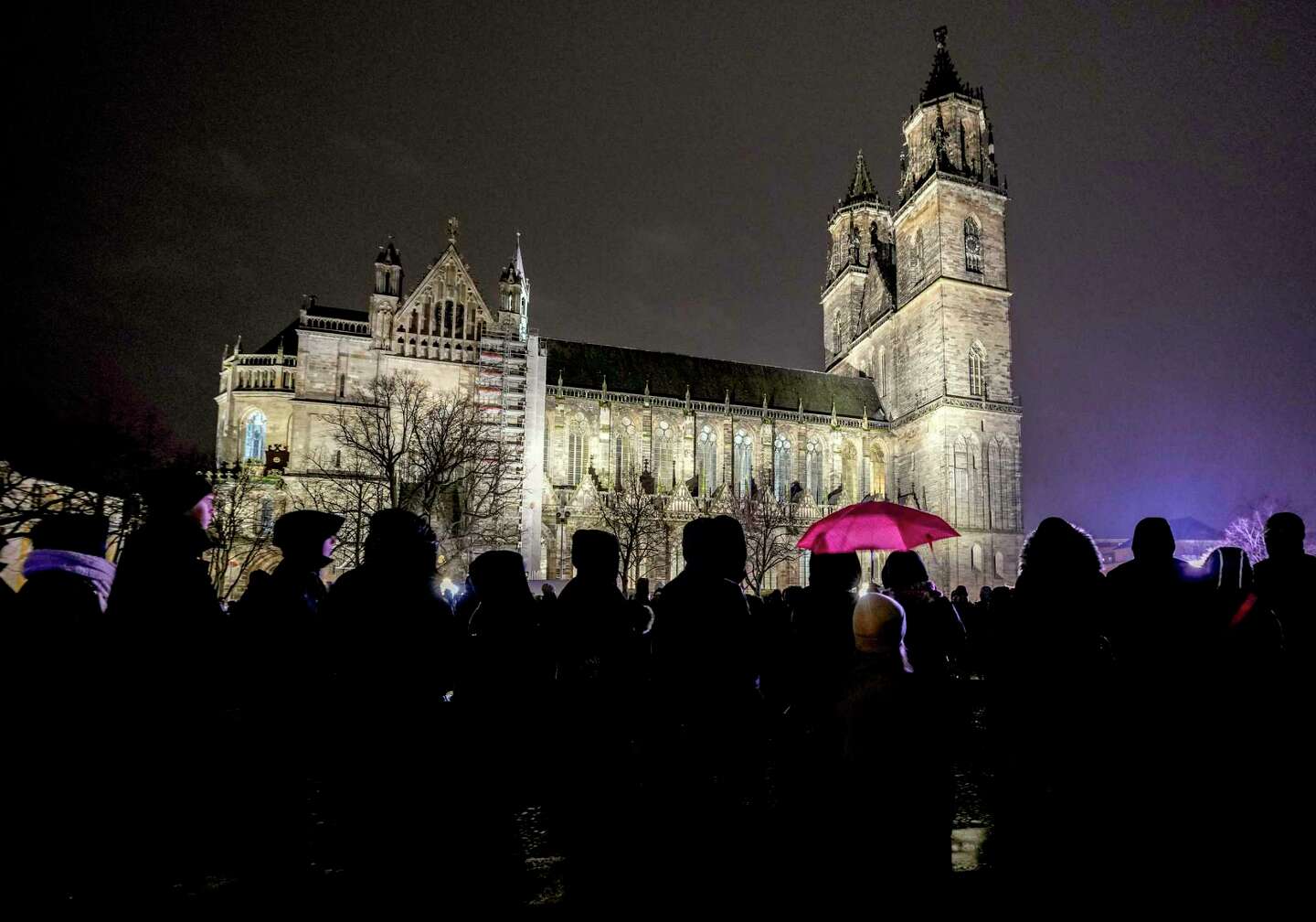 Germans mourn the 5 killed and 200 injured in the apparent attack on a