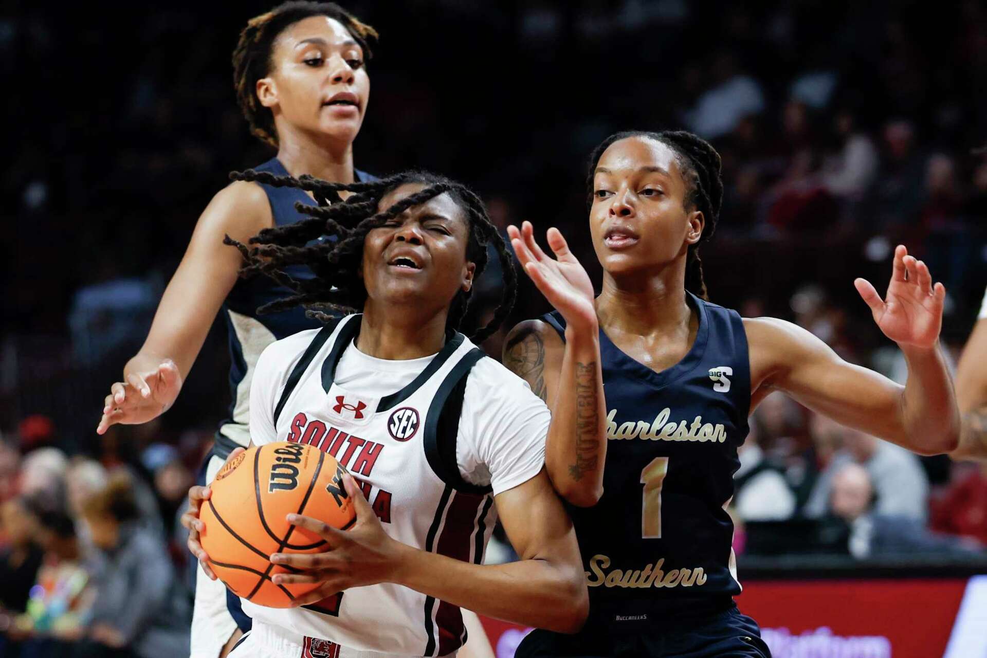 USC Up To No. 4 In Women's AP Top 25 After Win Over UConn. UCLA, South ...