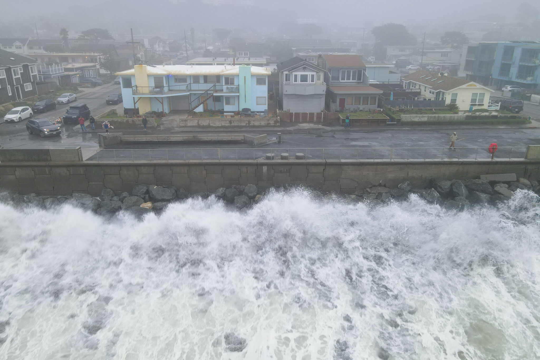 Still dangerous': Historic swells continue to hammer Calif. Coast