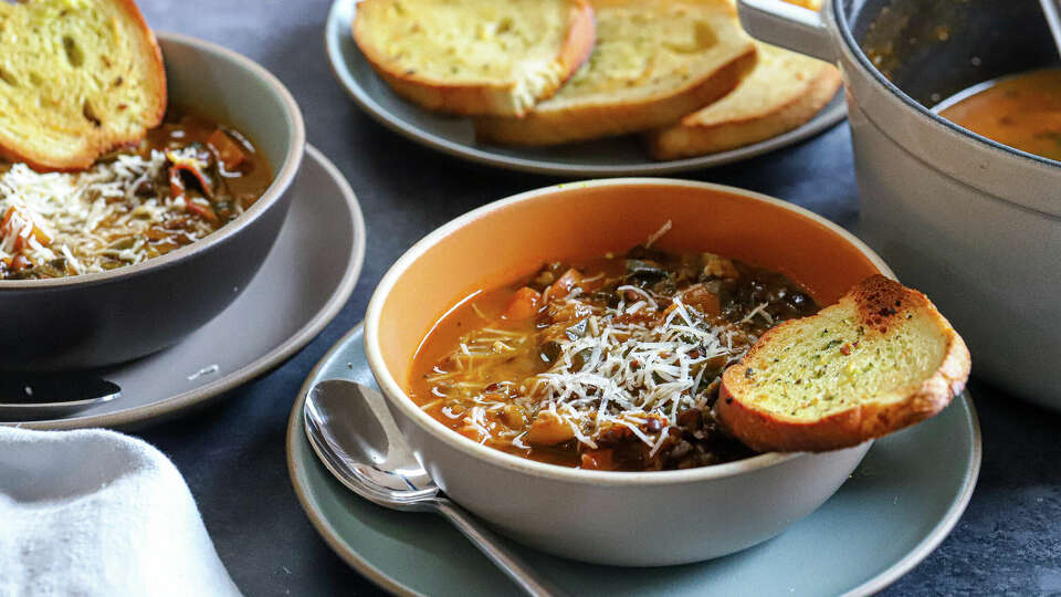 A simple one-pot meal swimming with greens