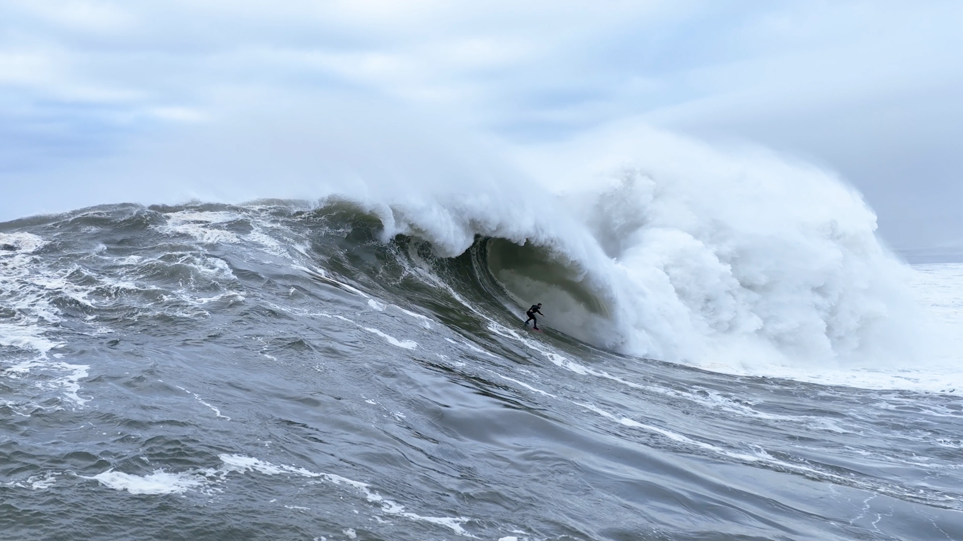 California surfers shred monster waves at Mavericks