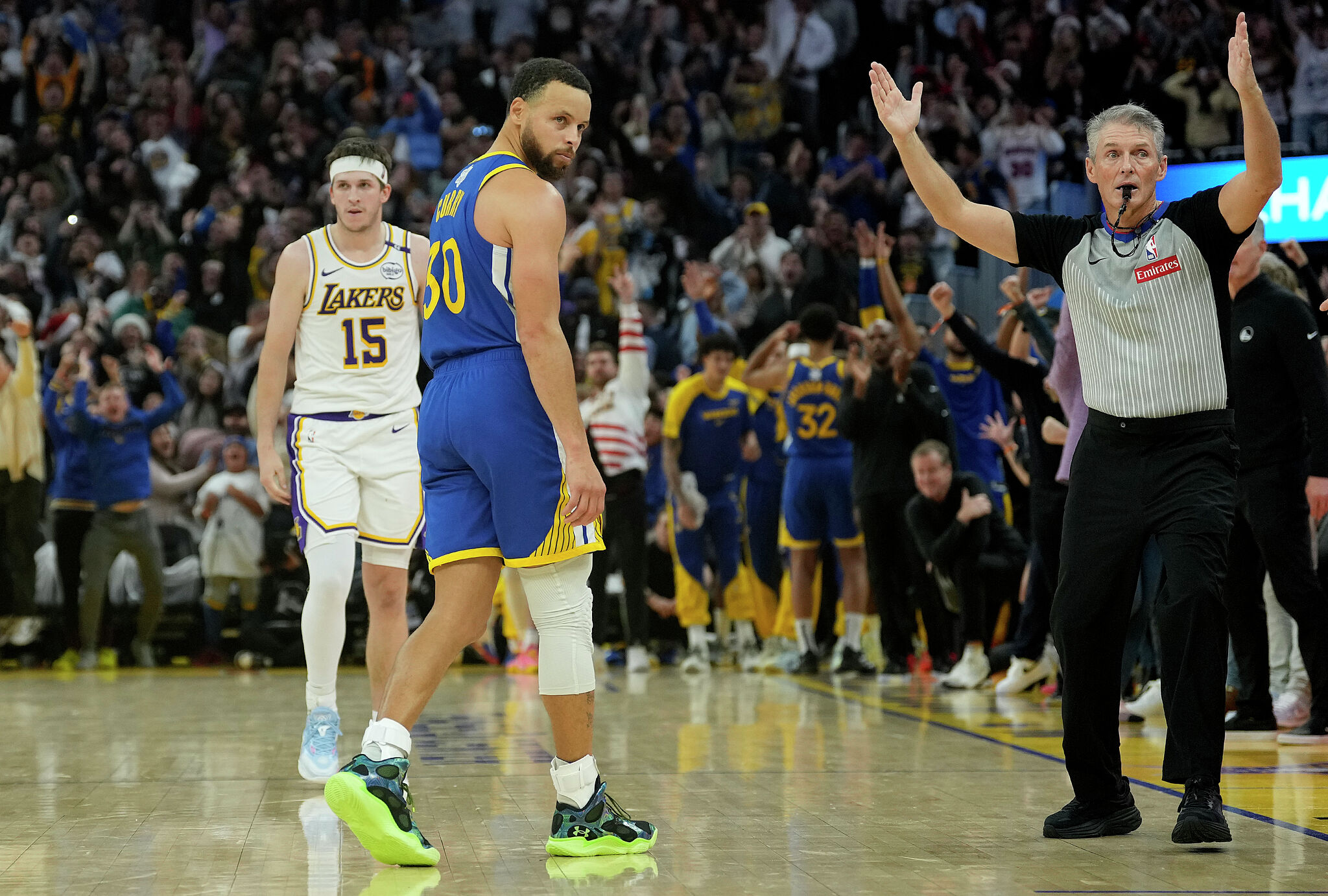 Warriors wasted Steph Curry’s rare NBA moment in loss to Lakers