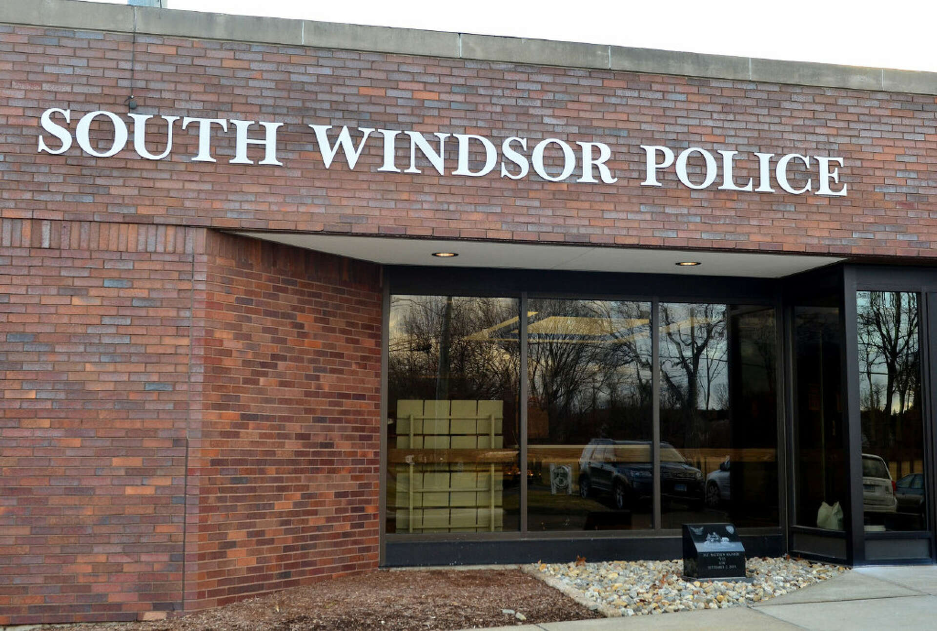 Former South Windsor elementary school worker faces child porn charges