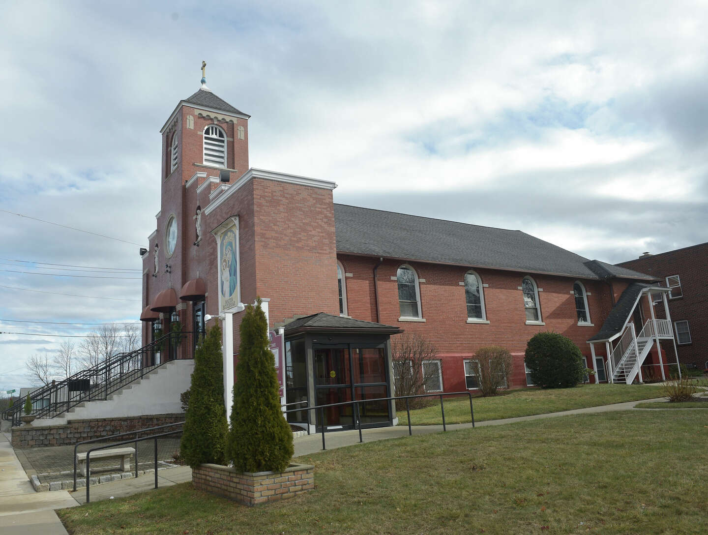 St Peter and Sacred Heart churches in Danbury merge