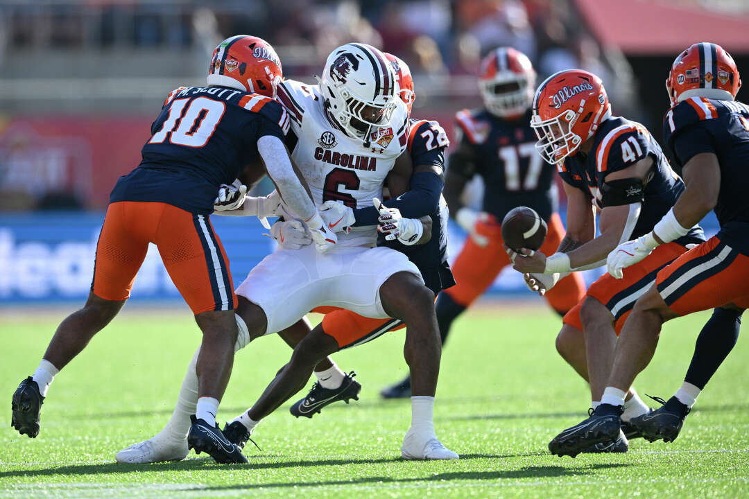 Citrus Bowl Illinois Vs South Carolina Football Live Updates Score 1080x0