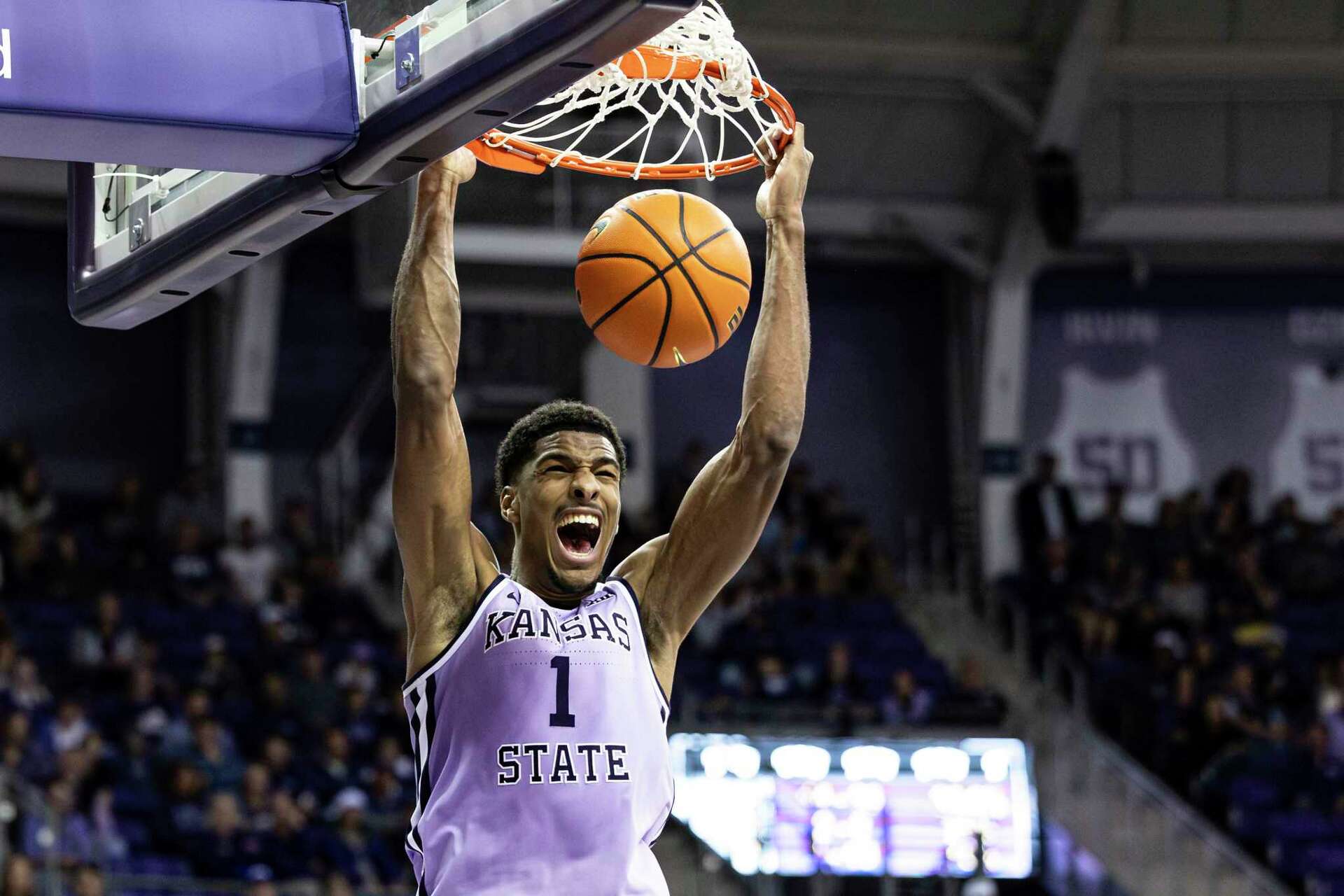 Noah Reynolds scores 18, hits go-ahead basket to cap TCU's rally past ...