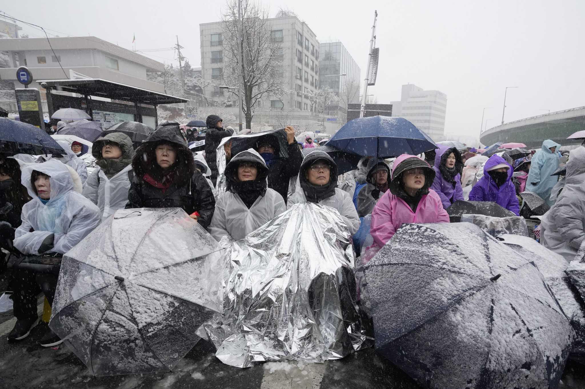 South Korean protesters brave cold to demand Yoon's ouster as detention ...